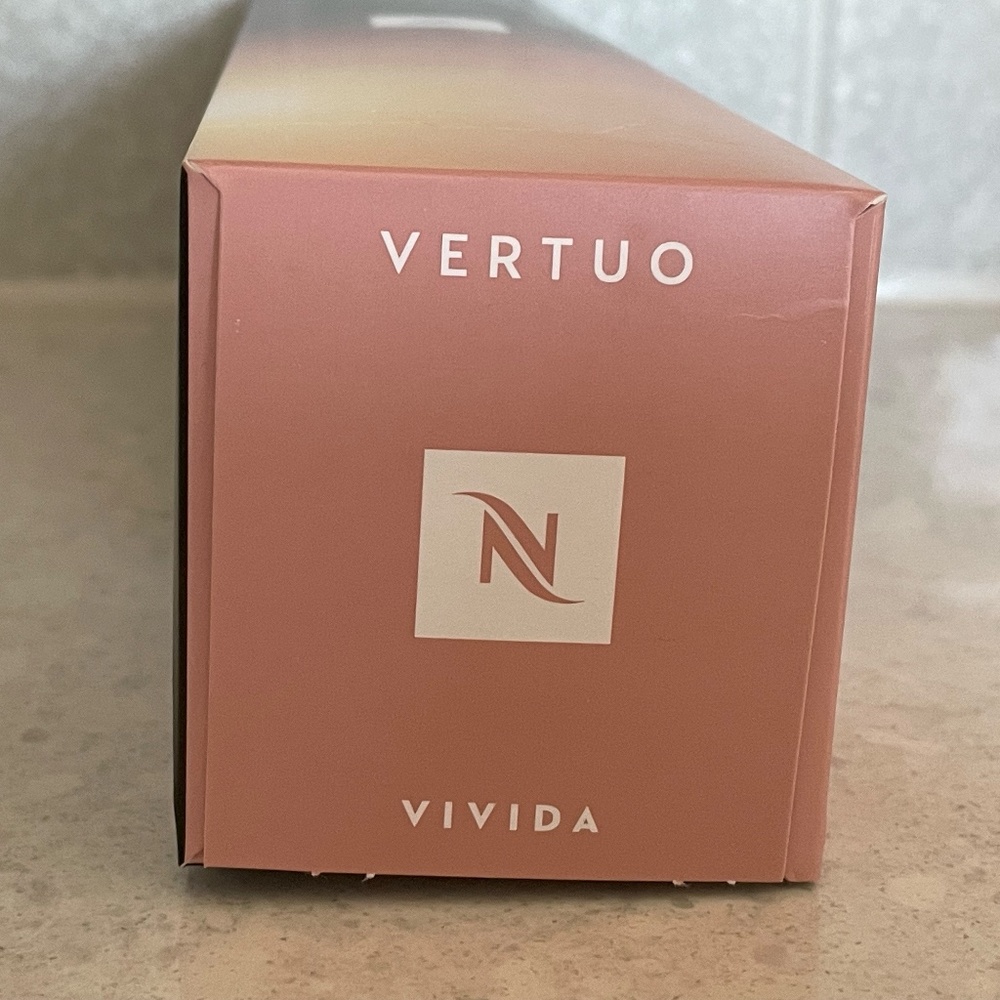 Nespresso Vivida Coffee w/ B12-- Vertuo